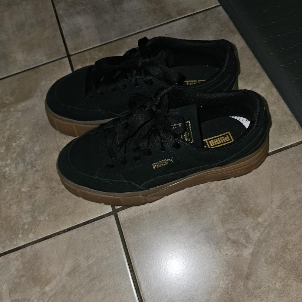 Puma Black and Tan Sneakers